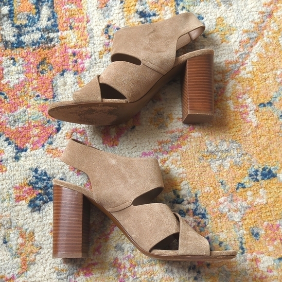 Vince Farrah Suede Leather Criss Cross Open Toe Stacked Block Heel Sandals Tan 9 - Picture 10 of 15